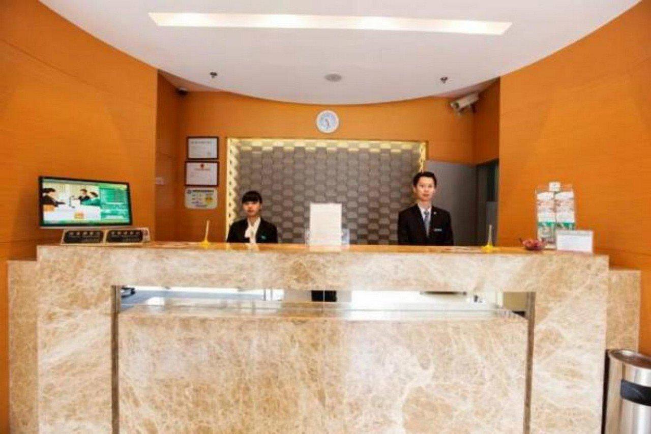 Jinjiang Caobao Road Jiuxing Construction Material Market Hotel