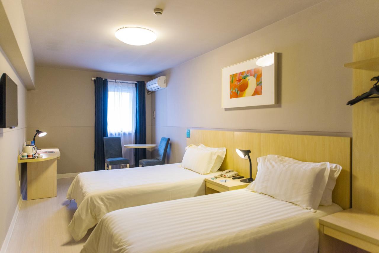 Jinjiang Caobao Road Jiuxing Construction Material Market Hotel 3*